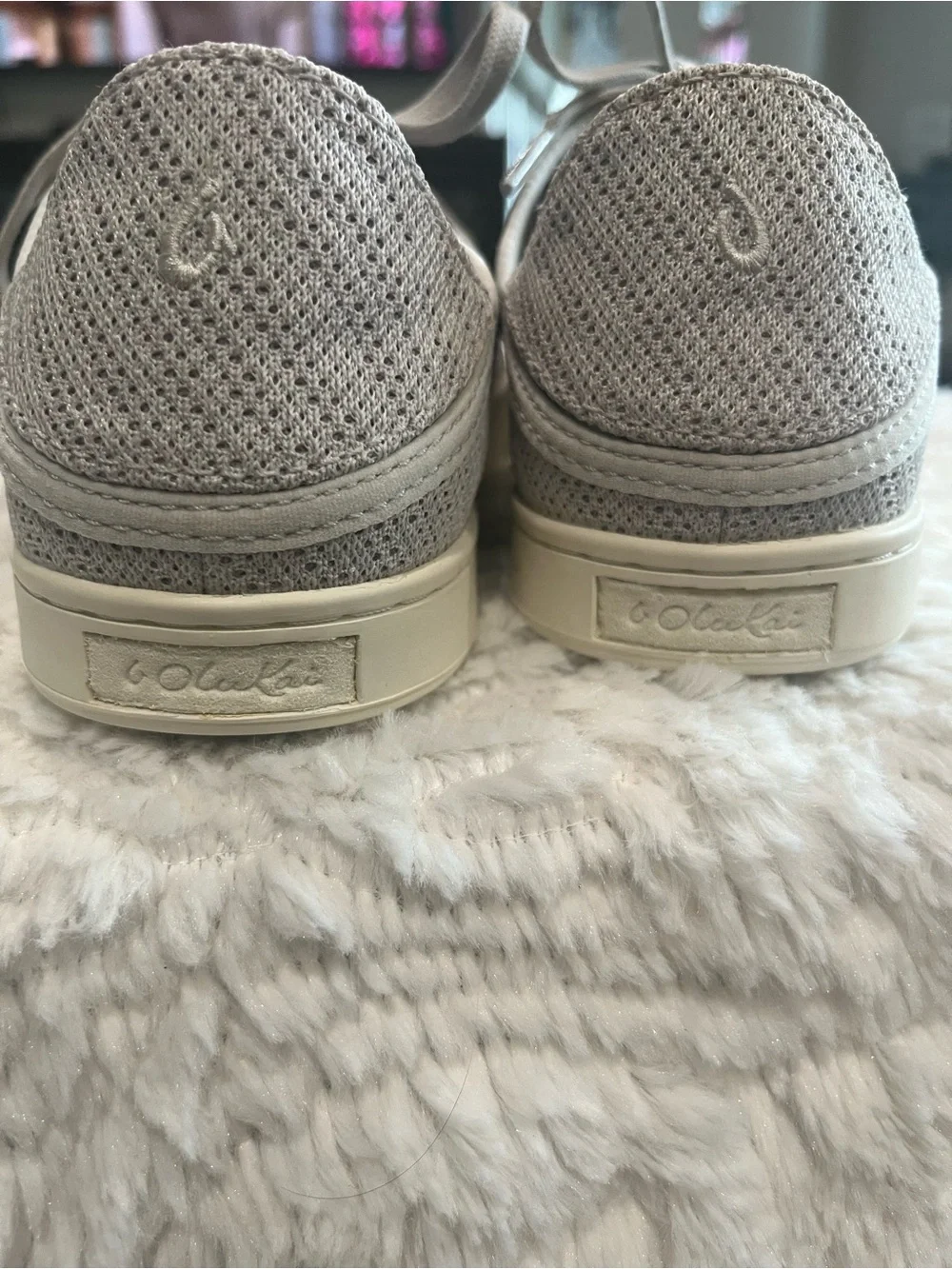 Olukai Pehuea Li Mist grey nwot sneakers low top tie colorful cushioned footbed
